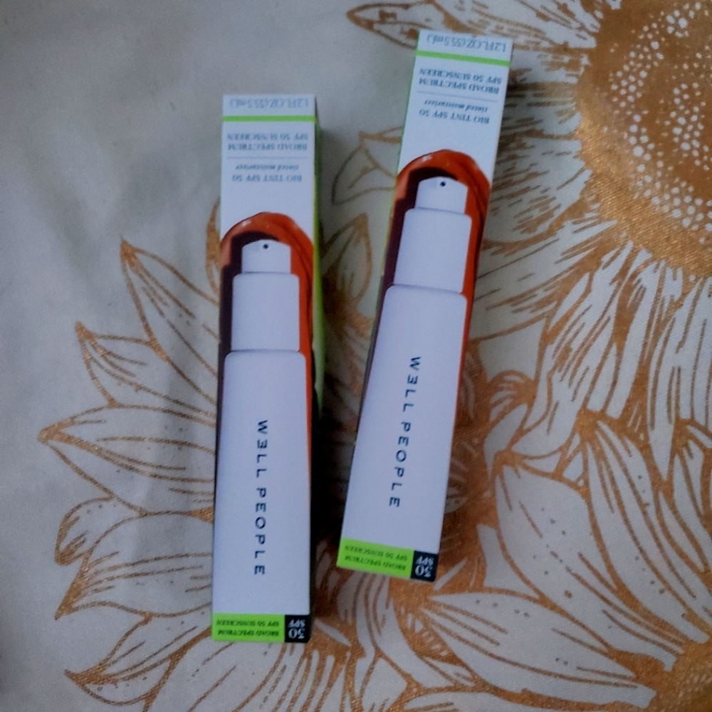 12W W3LL PEOPLE Bio Tint SPF 30 tinted moisturizer